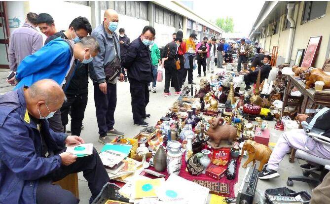 古玩市场发展大趋势预测瓦力棋牌游戏2025年(图2)