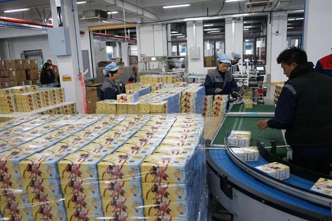 难求” 成爆款竟然是开化出品！瓦力棋牌试玩哪吒卡牌 “一卡(图4)