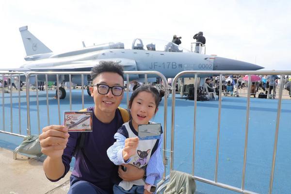 世代社交货币点亮文化新消费瓦力棋牌千亿卡牌赛道崛起Z(图3)