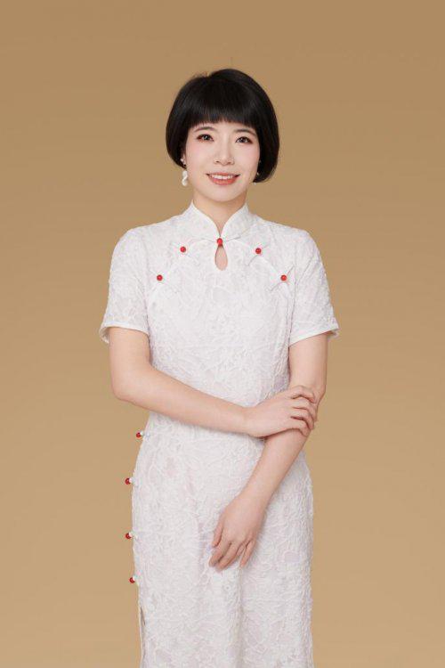 胡满丽为青海学子捐“心灵成长图书馆”瓦力棋牌游戏“阅读”播撒疗愈的种子：(图4)